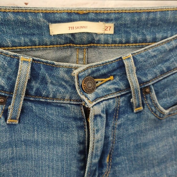 Levis Jeans Womens 27 711 Skinny Patchwork Raw Hem Blue Ankle Length - Picture 2 of 4
